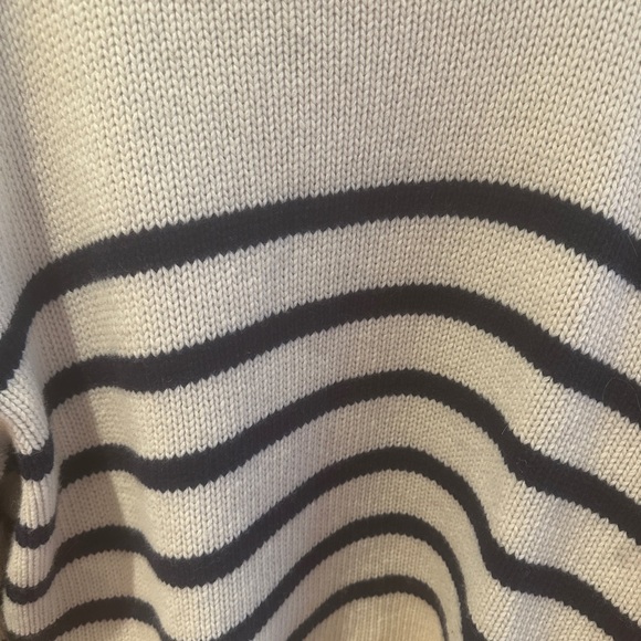 Olive wool roll neck striped sweater size large.  Worm once. - Picture 2 of 9